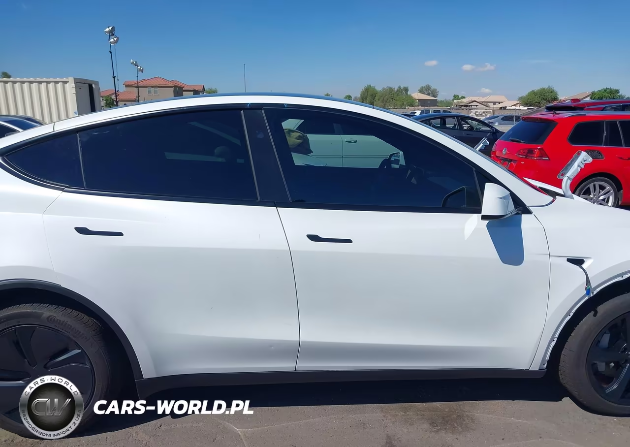 2026 Tesla Model Y All-Wheel Drive-Long Range Launch Series-Premium All-Wheel Drive VIN:7SAYGDEE8TF691846 - 16