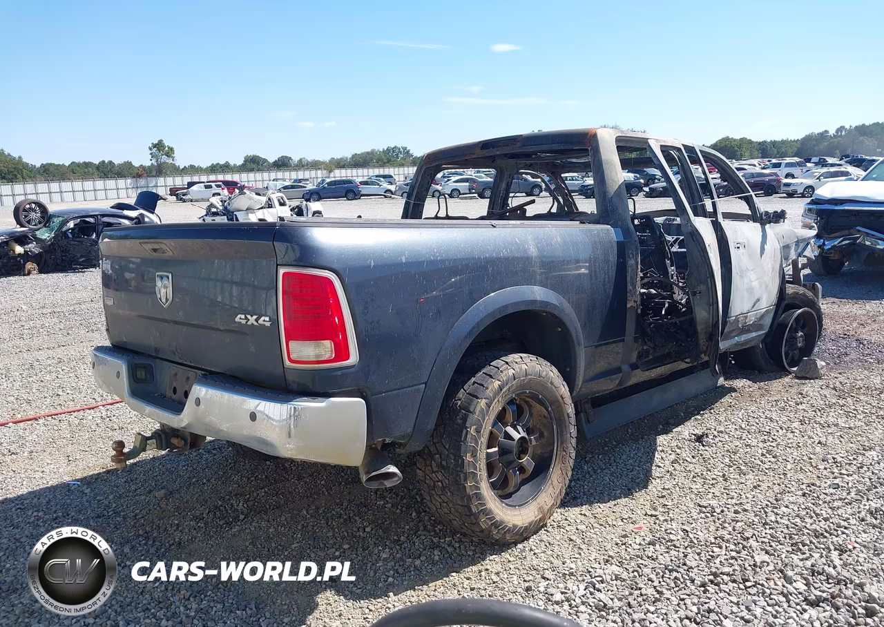 2014 Ram 2500 Laramie VIN:3C6UR5FL4EG138446 - 4