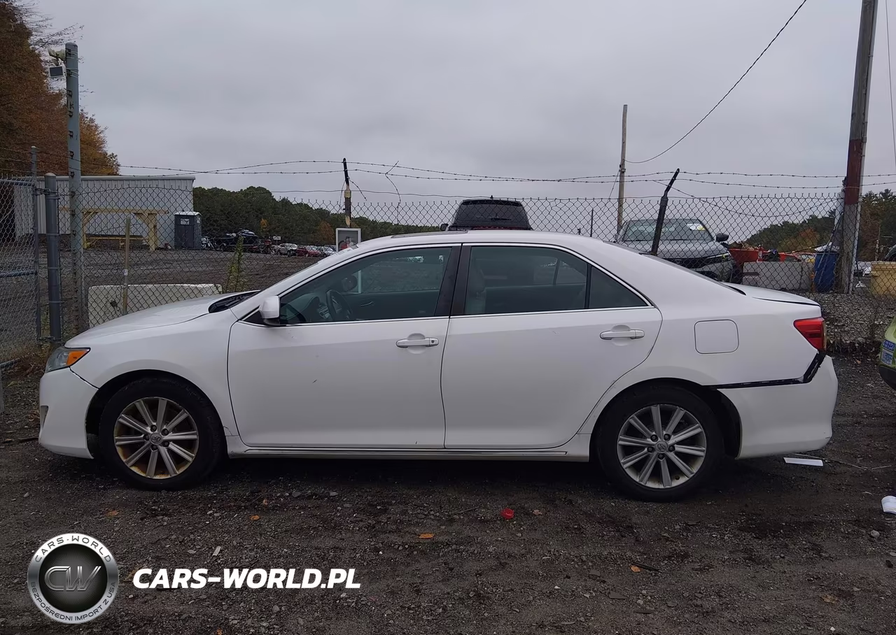 2014 Toyota Camry Xle VIN:4T4BF1FK5ER340171 - 14