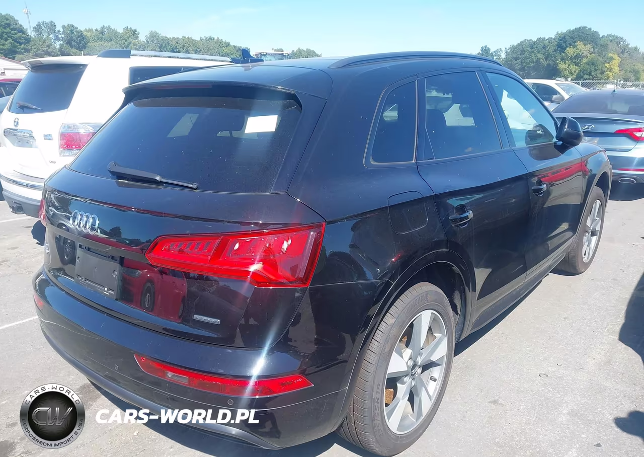 2020 Audi Q5 Premium 45 Tfsi Quattro S Tronic VIN:WA1ANAFY6L2105721 - 4
