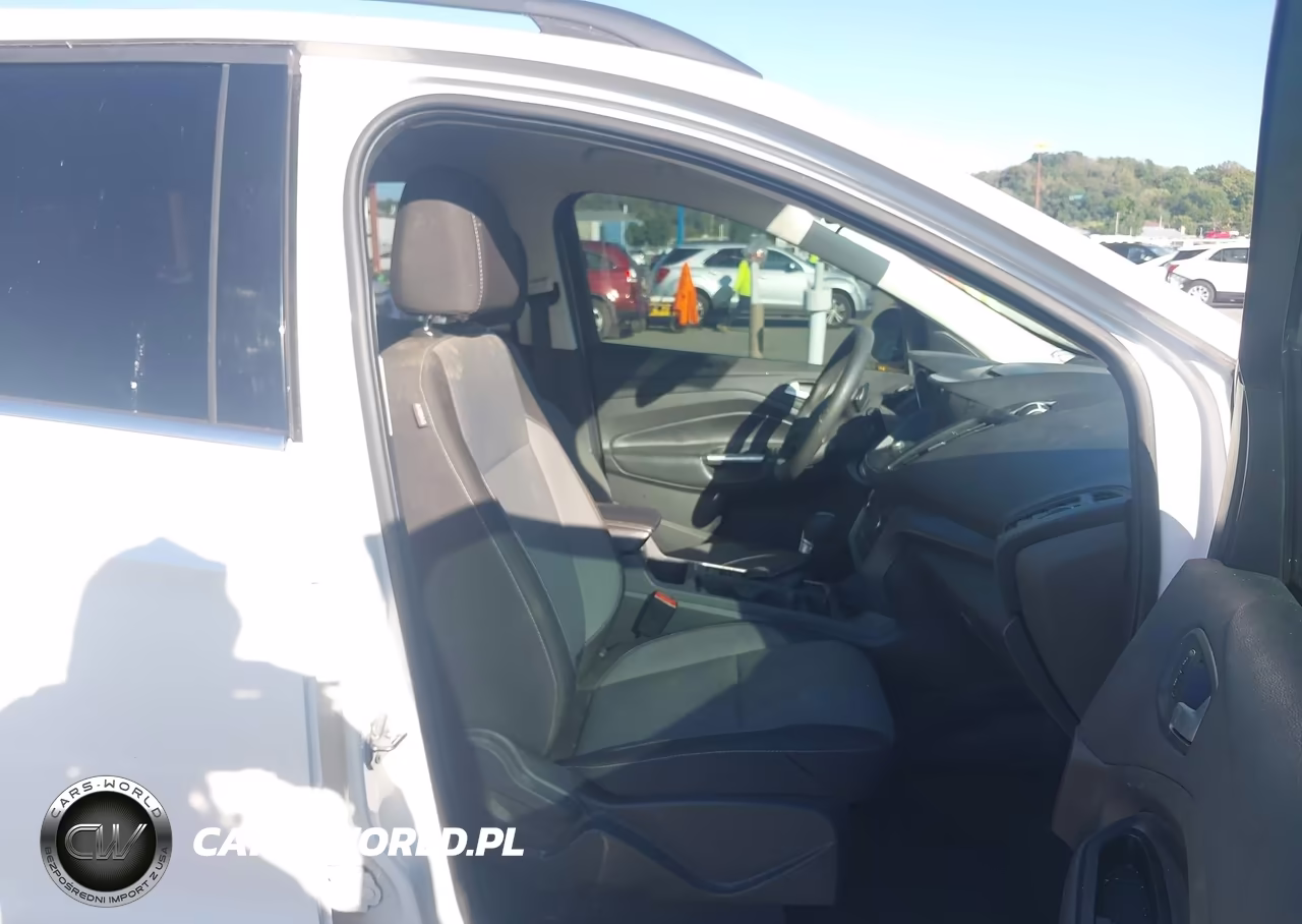 2017 Ford Escape Se VIN:1FMCU9GD3HUC79295 - 5