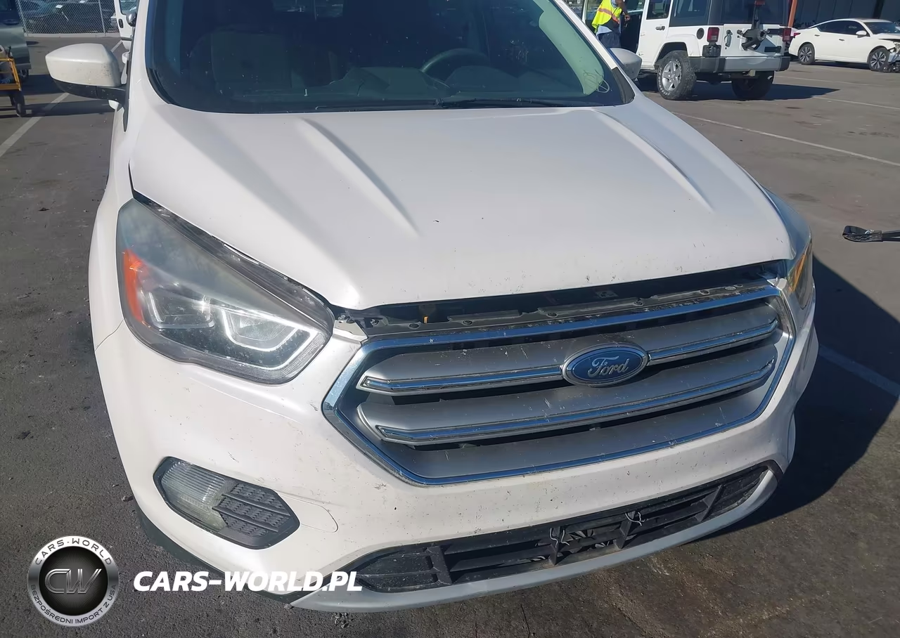 2017 Ford Escape Se VIN:1FMCU9GD3HUC79295 - 6