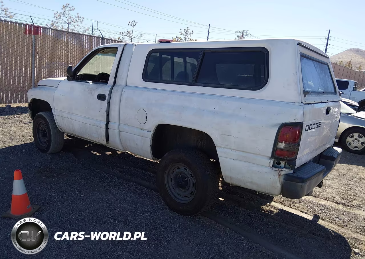 1996 Dodge Ram 1500 VIN:1B7HF16Y0TJ173780 - 3