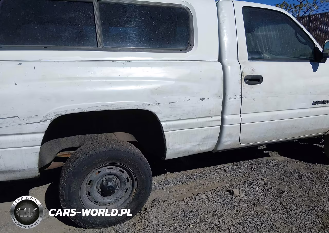 1996 Dodge Ram 1500 VIN:1B7HF16Y0TJ173780 - 6