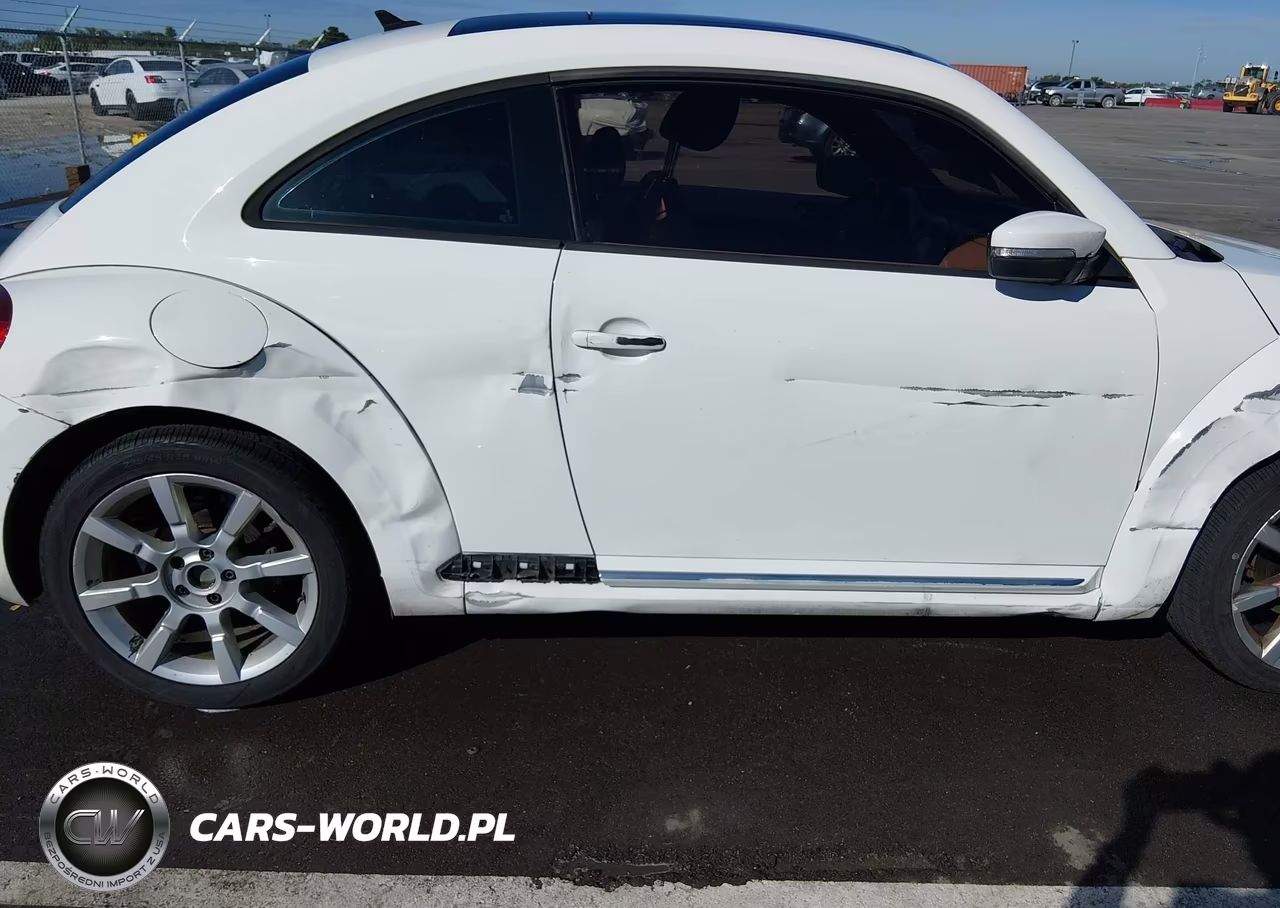 2013 Volkswagen Beetle Coupe 2.5L W-Sun-Sound-Nav VIN:3VWJX7AT1DM675972 - 6
