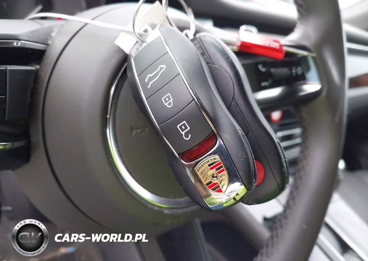 2023 Porsche Macan S VIN:WP1AG2A58PLB37975 - 11