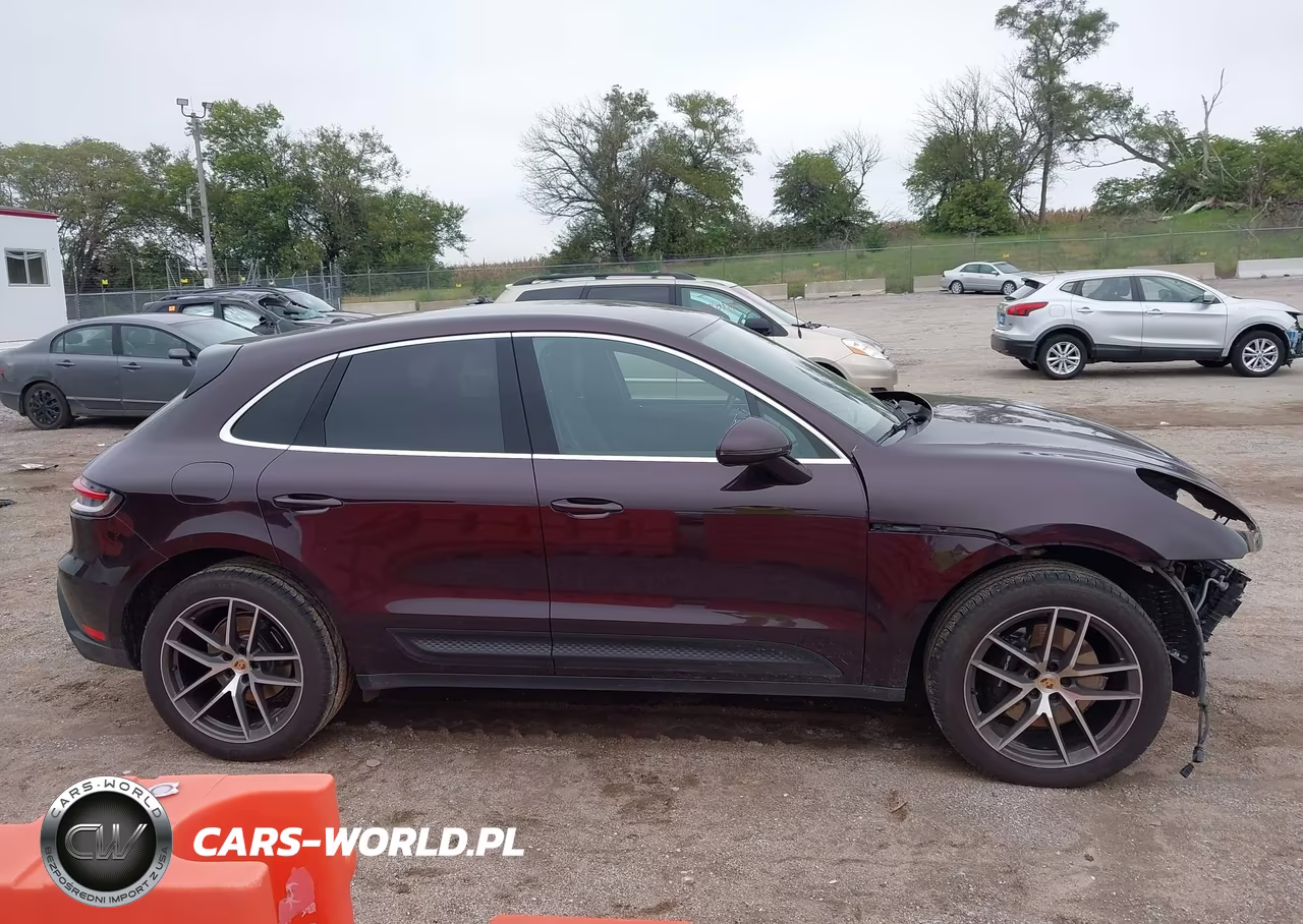 2023 Porsche Macan S VIN:WP1AG2A58PLB37975 - 14