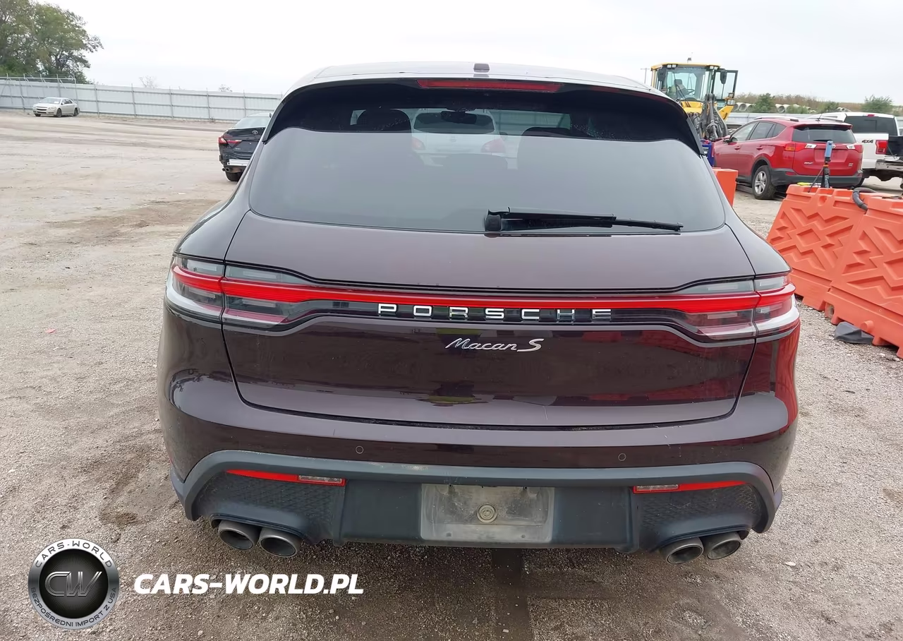 2023 Porsche Macan S VIN:WP1AG2A58PLB37975 - 17