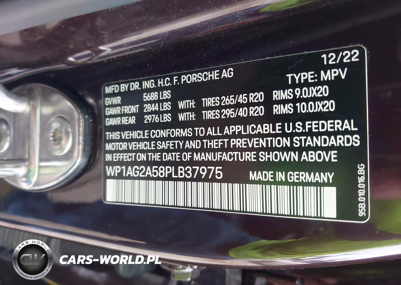 2023 Porsche Macan S VIN:WP1AG2A58PLB37975 - 9