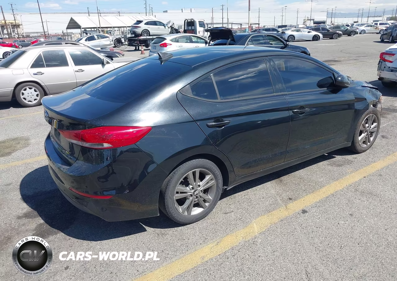 2017 Hyundai Elantra Se VIN:5NPD84LF6HH065208 - 4