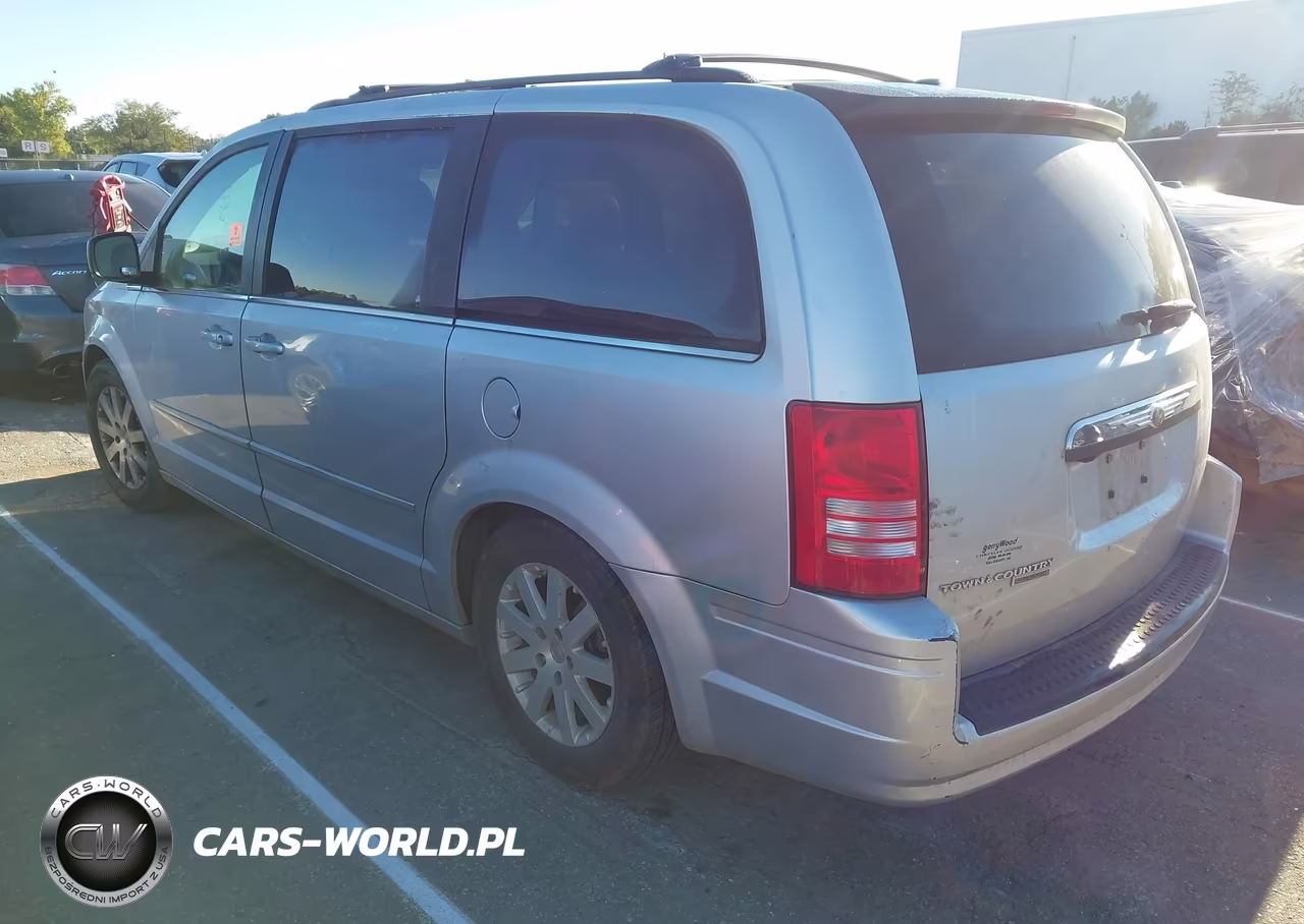 2008 Chrysler Town & Country Touring VIN:2A8HR54P78R623879 - 3
