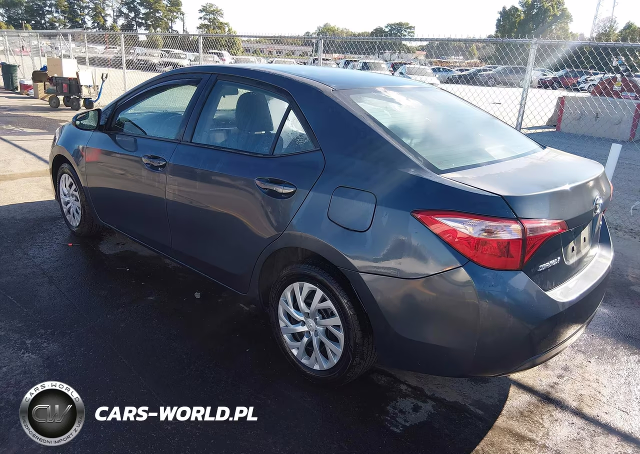 2019 Toyota Corolla Le VIN:5YFBURHE7KP927264 - 3