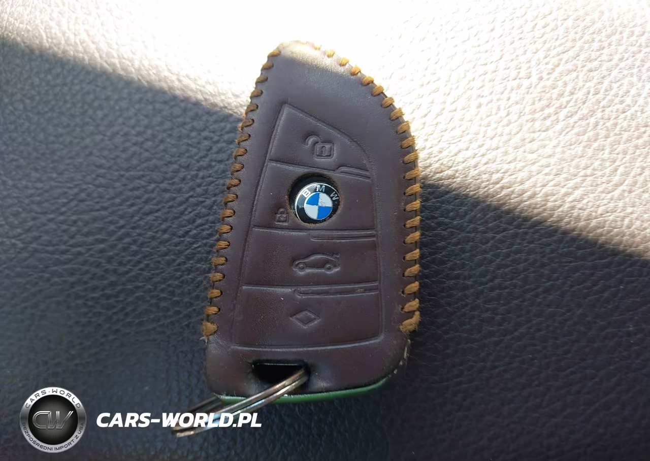 2016 BMW X1 xDrive28I VIN:WBXHT3Z33G4A51011 - 11