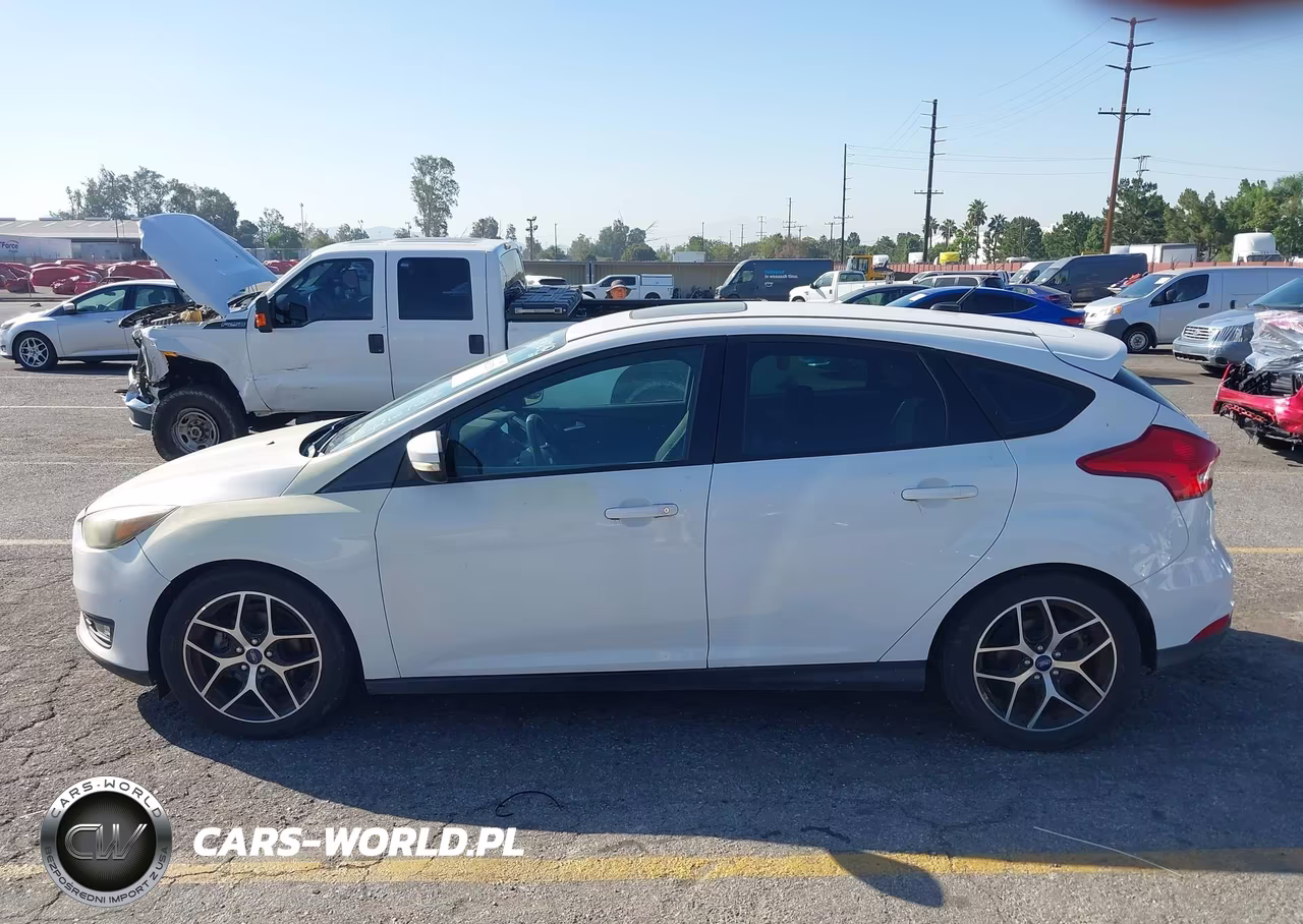 2018 Ford Focus Sel VIN:1FADP3M28JL241076 - 14