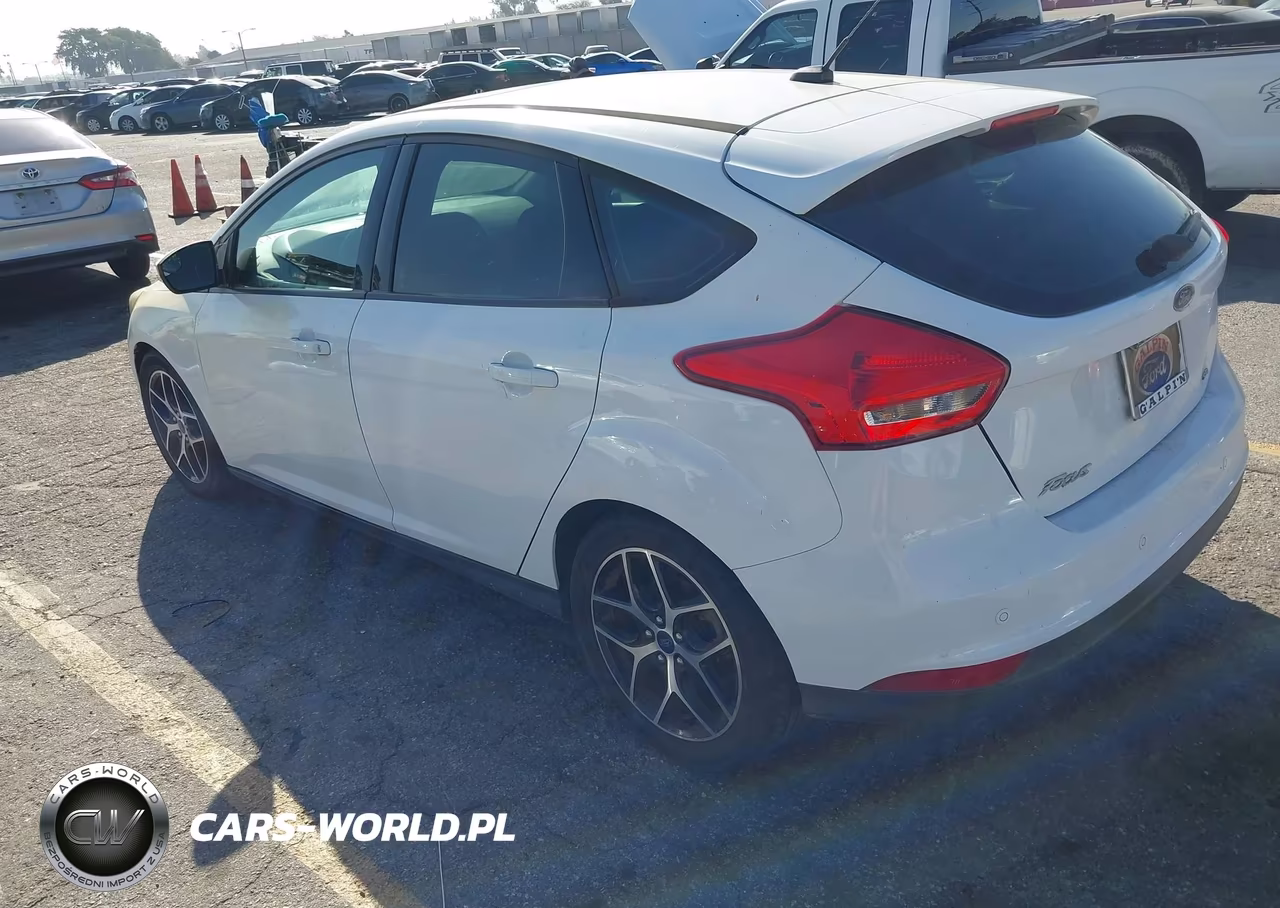 2018 Ford Focus Sel VIN:1FADP3M28JL241076 - 3