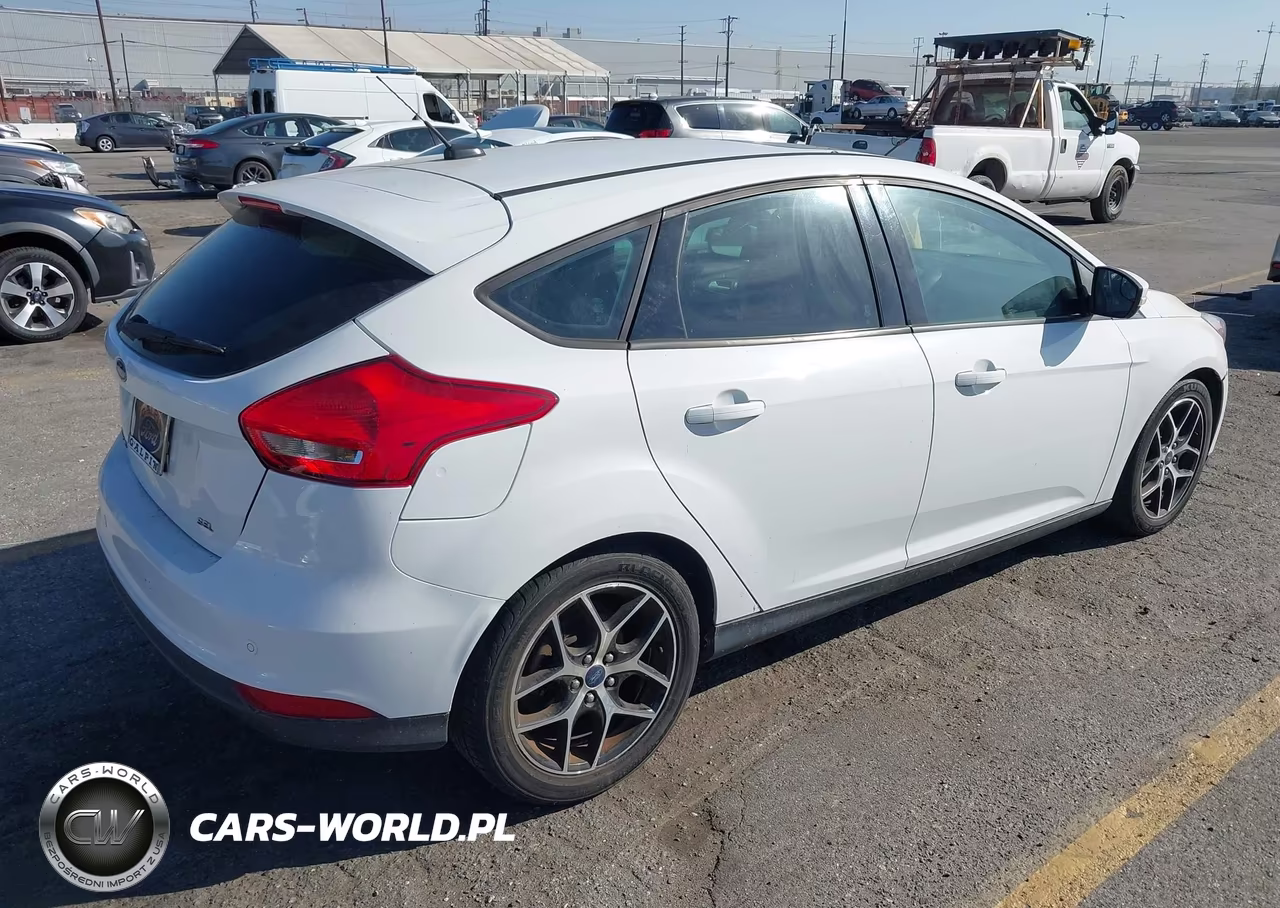 2018 Ford Focus Sel VIN:1FADP3M28JL241076 - 4