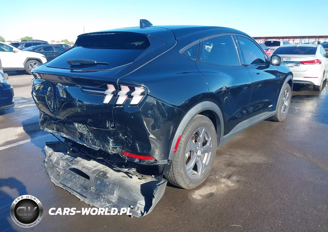 2023 Ford Mustang Mach-E Select VIN:3FMTK1RM8PMA41644 - 4