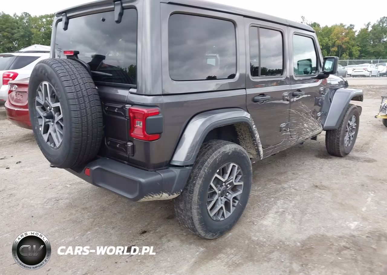 2025 Jeep Wrangler 4-Door Sahara 4X4 VIN:1C4PJXEN5SW592455 - 4