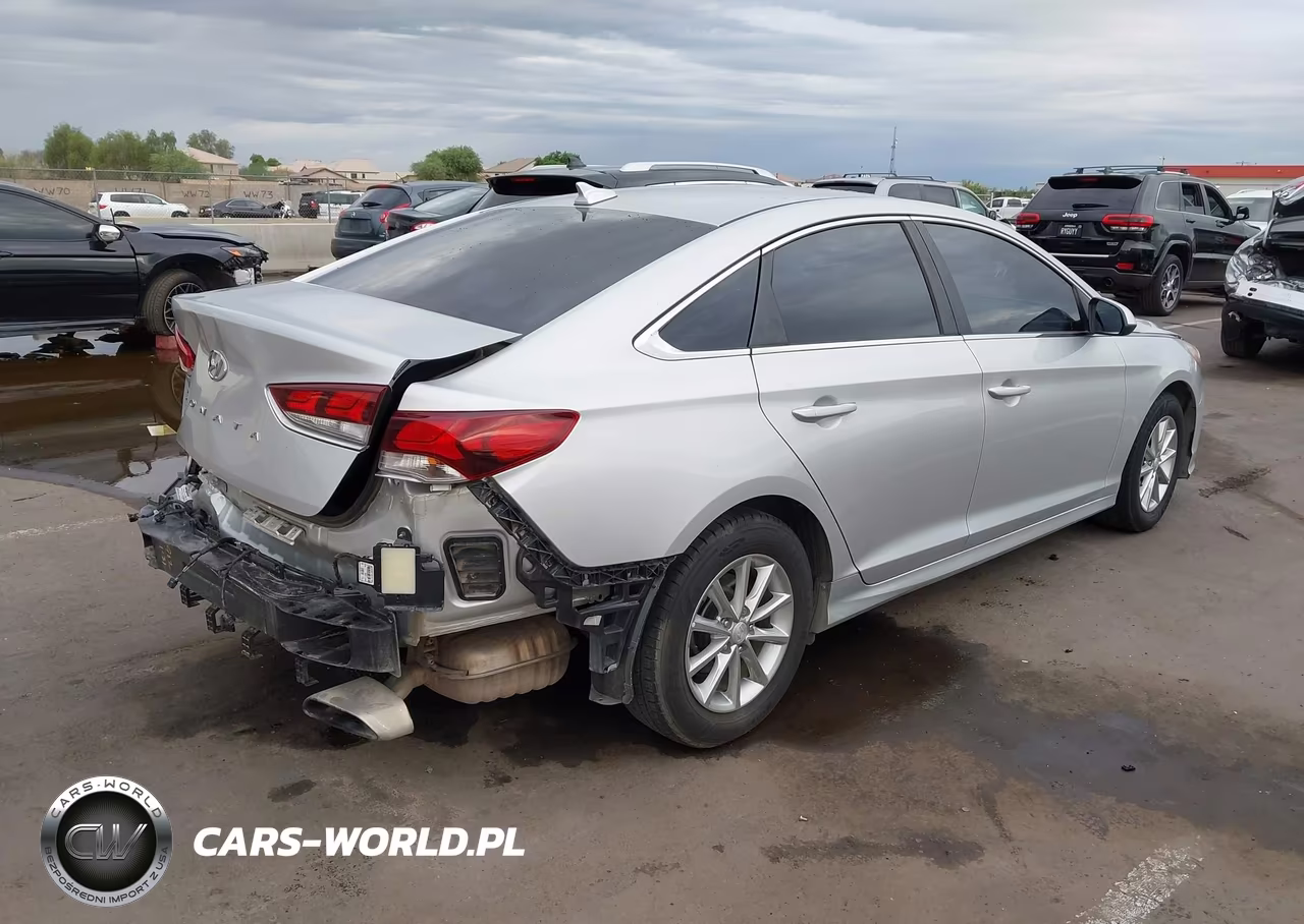 2019 Hyundai Sonata Se VIN:5NPE24AF2KH773679 - 4