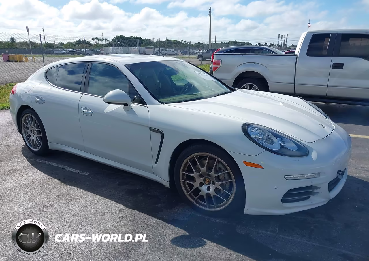 2014 Porsche Panamera 4 – zdjęcie 1 z 16