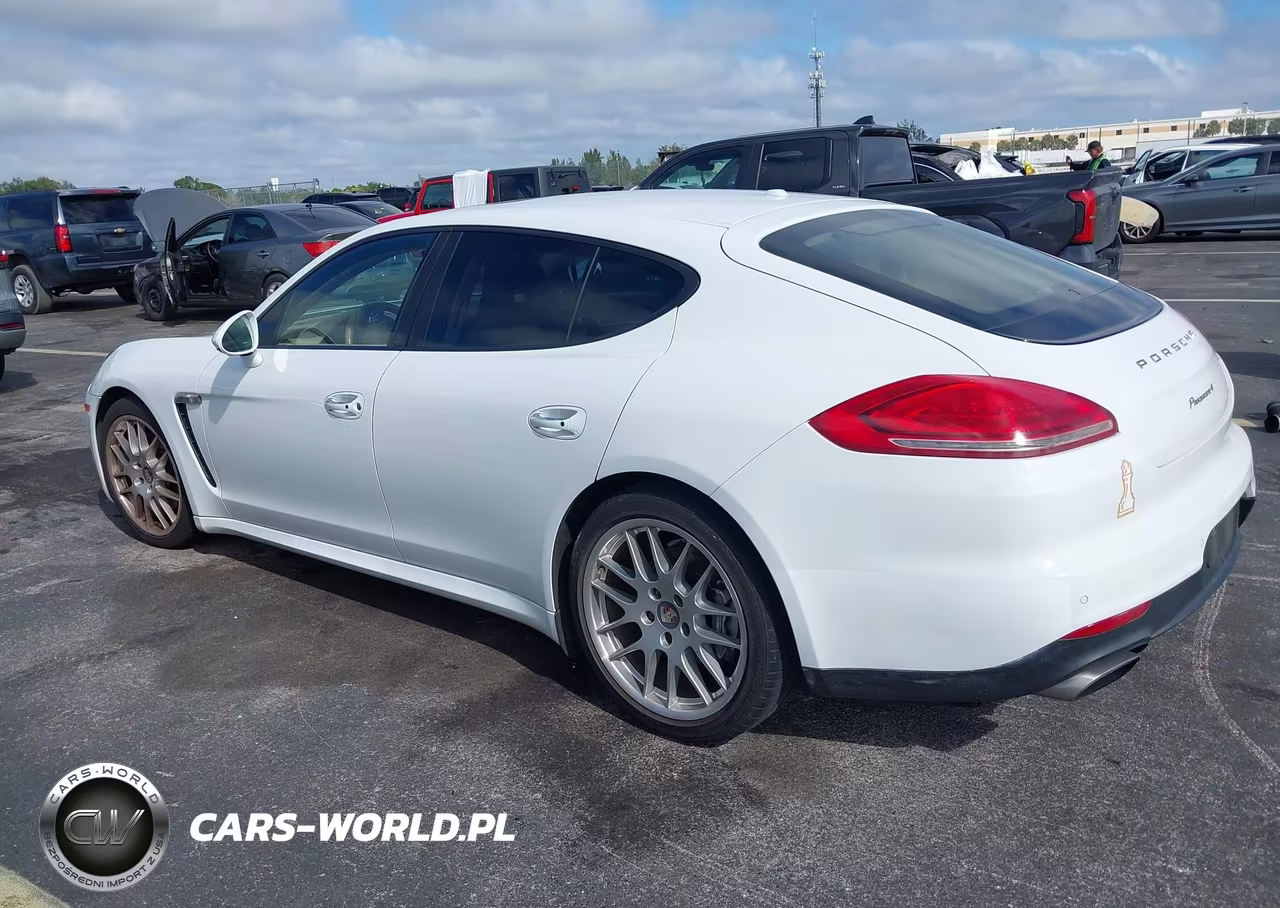 2014 Porsche Panamera 4 VIN:WP0AA2A70EL013345 - 3