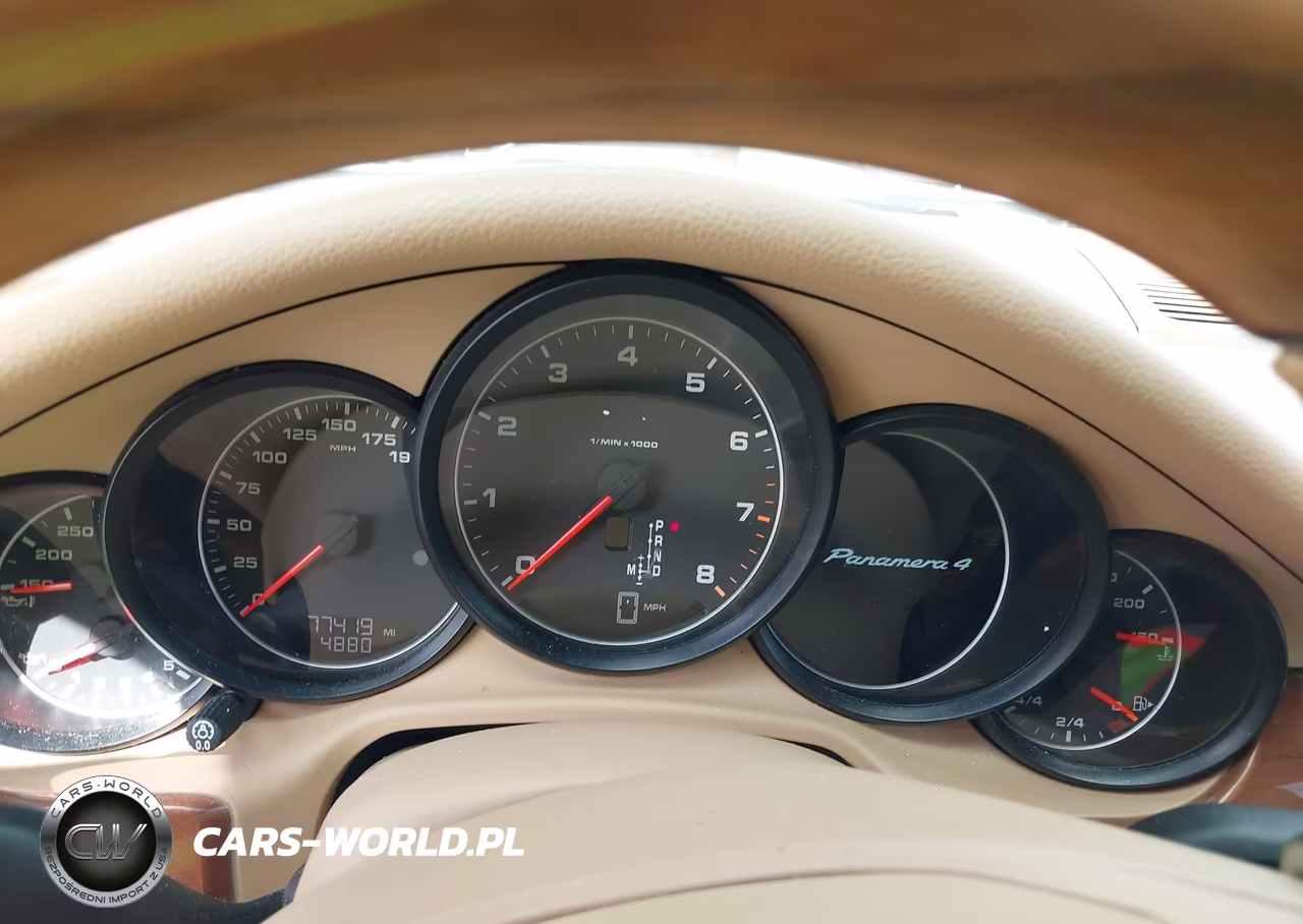 2014 Porsche Panamera 4 VIN:WP0AA2A70EL013345 - 7