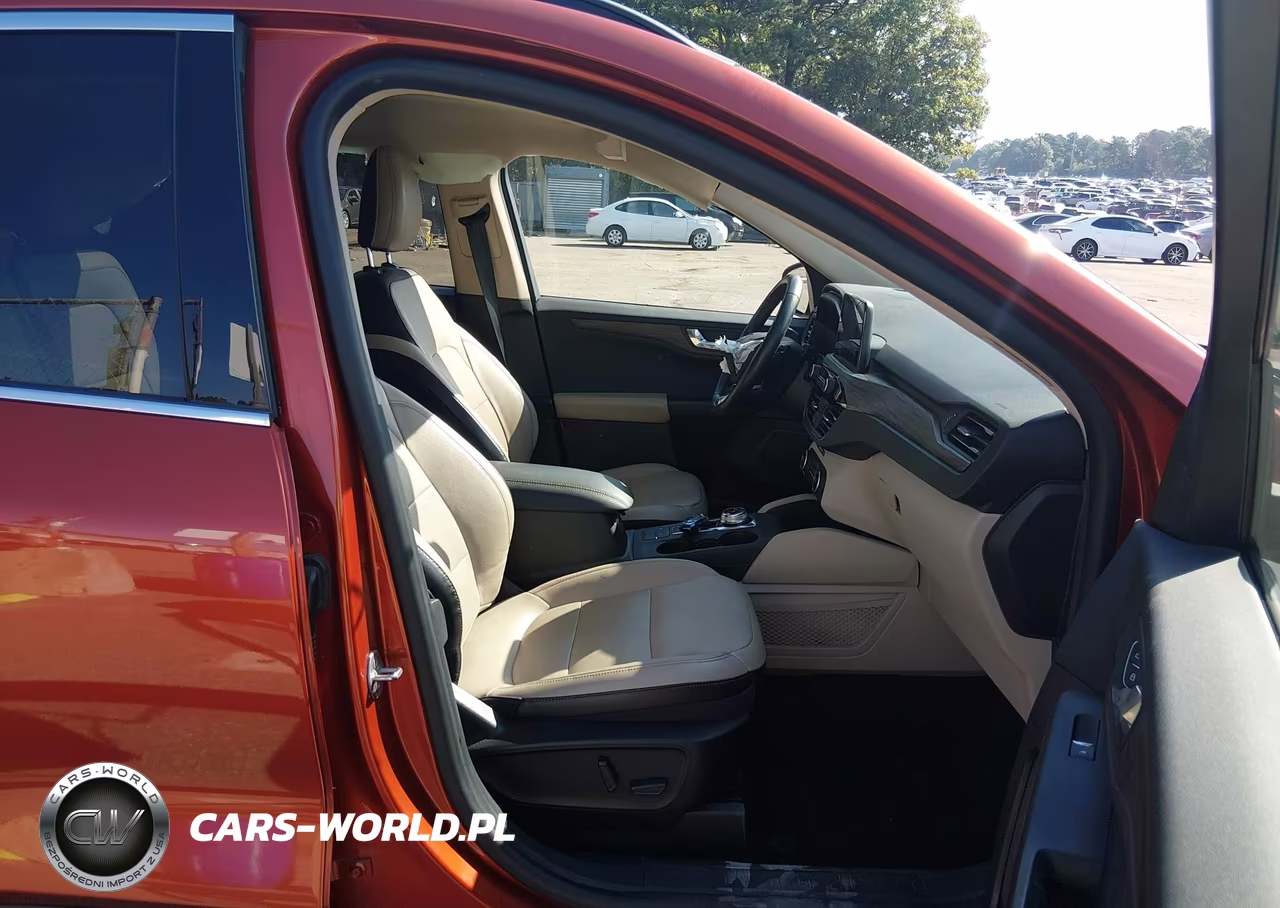 2020 Ford Escape Titanium VIN:1FMCU9J93LUA44666 - 5