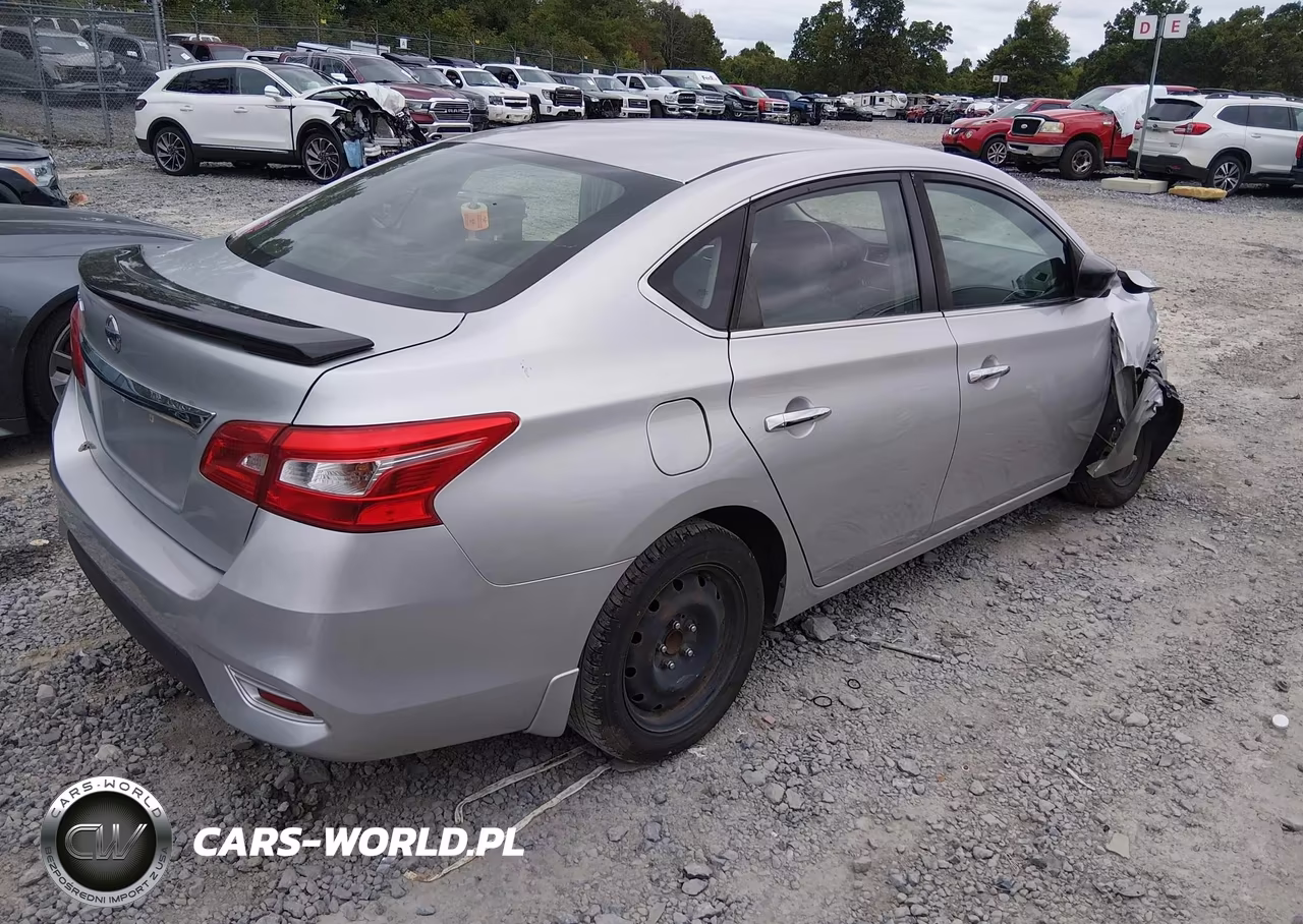 2018 Nissan Sentra S VIN:3N1AB7AP4JY339342 - 4
