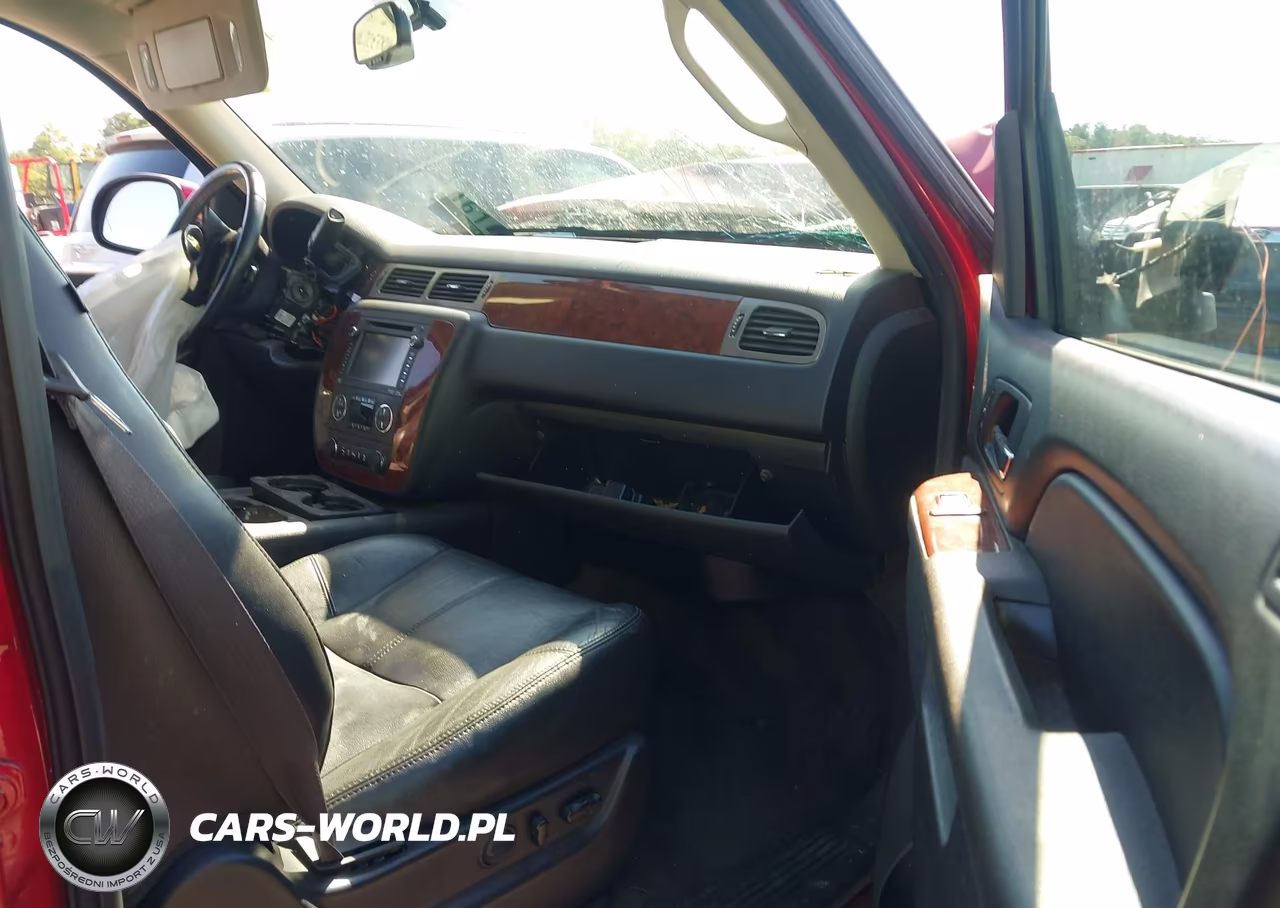 2014 Chevrolet Suburban 1500 Lt VIN:1GNSKJE7XER104648 - 5