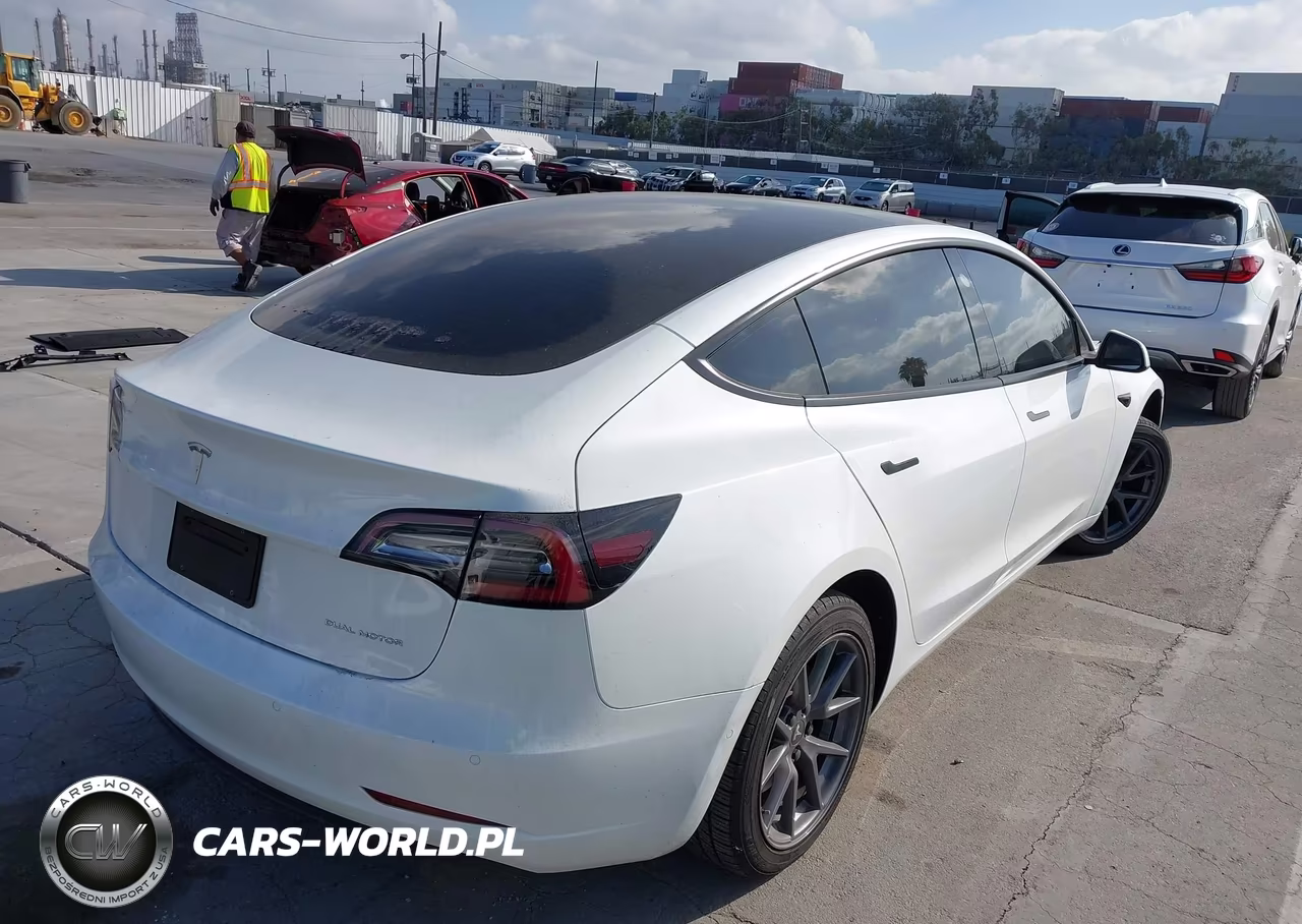 2022 Tesla Modelo 3 Long Range Dual Motor All-Wheel Drive VIN:5YJ3E1EB0NF359629 - 4