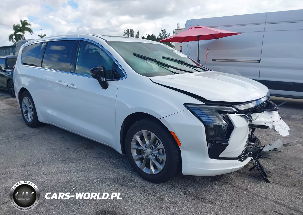 2027 Chrysler Pacifica VIN:2C4RC1GG7VR574695 - 1