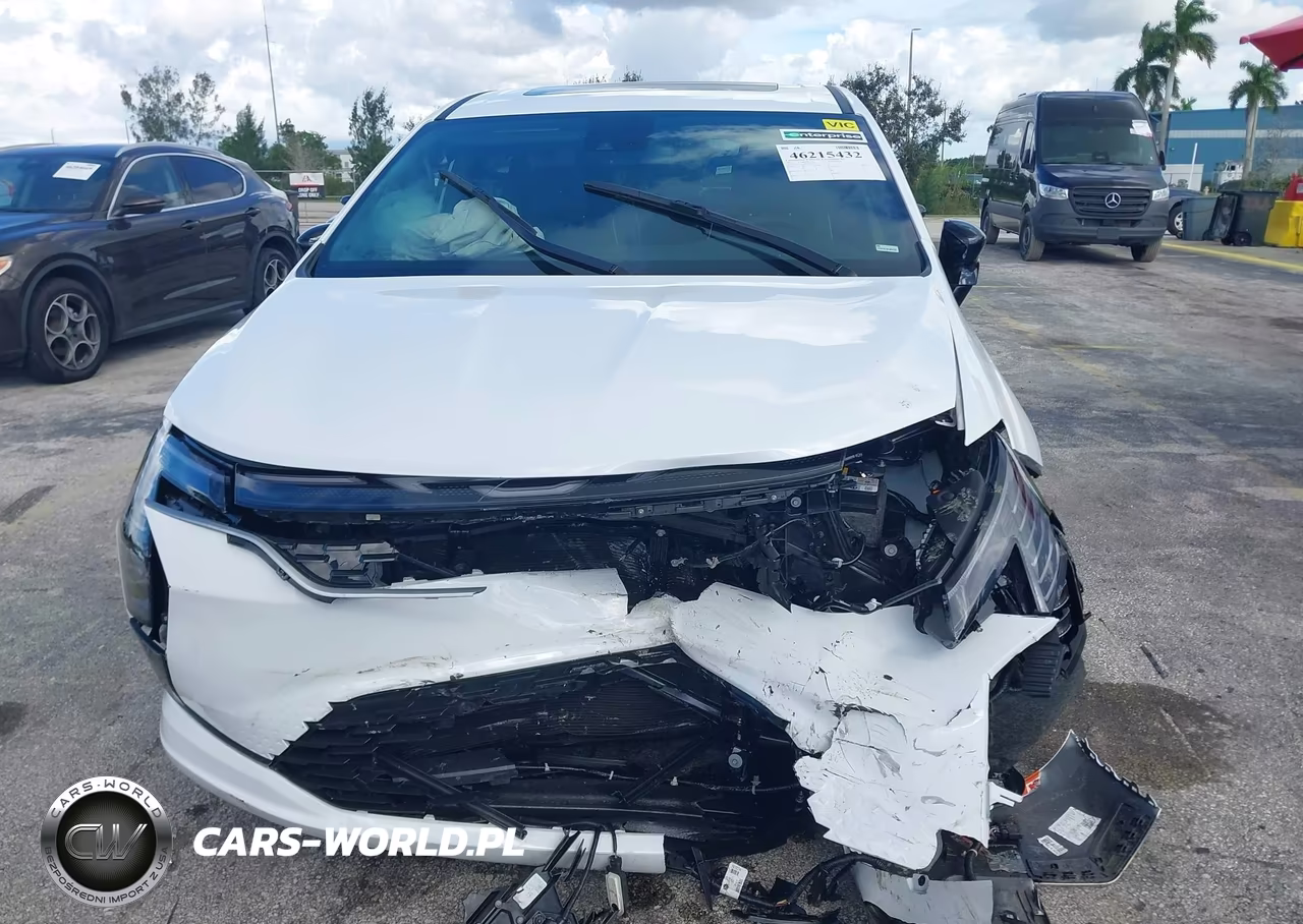2027 Chrysler Pacifica VIN:2C4RC1GG7VR574695 - 11