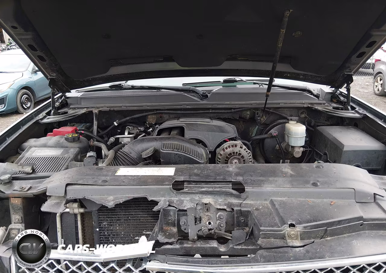 2011 Chevrolet Suburban 1500 Ltz VIN:1GNSKKE34BR198623 - 10