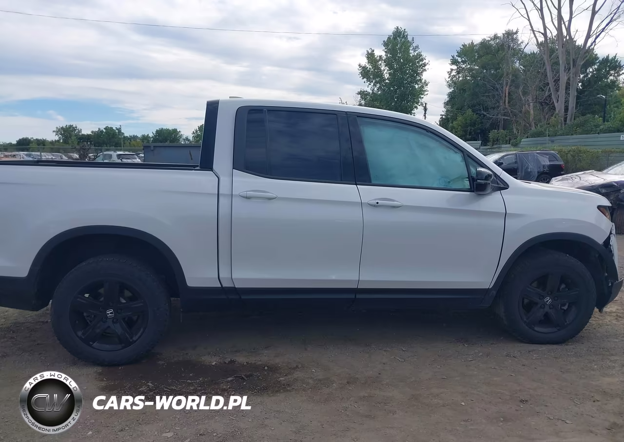 2023 Honda Ridgeline Black Edition VIN:5FPYK3F81PB037752 - 12