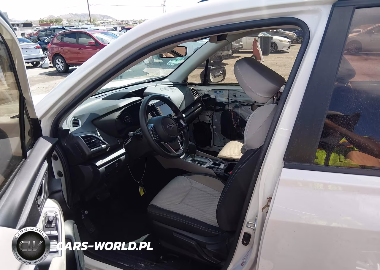 2019 Subaru Forester VIN:JF2SKACC2KH422551 - 5
