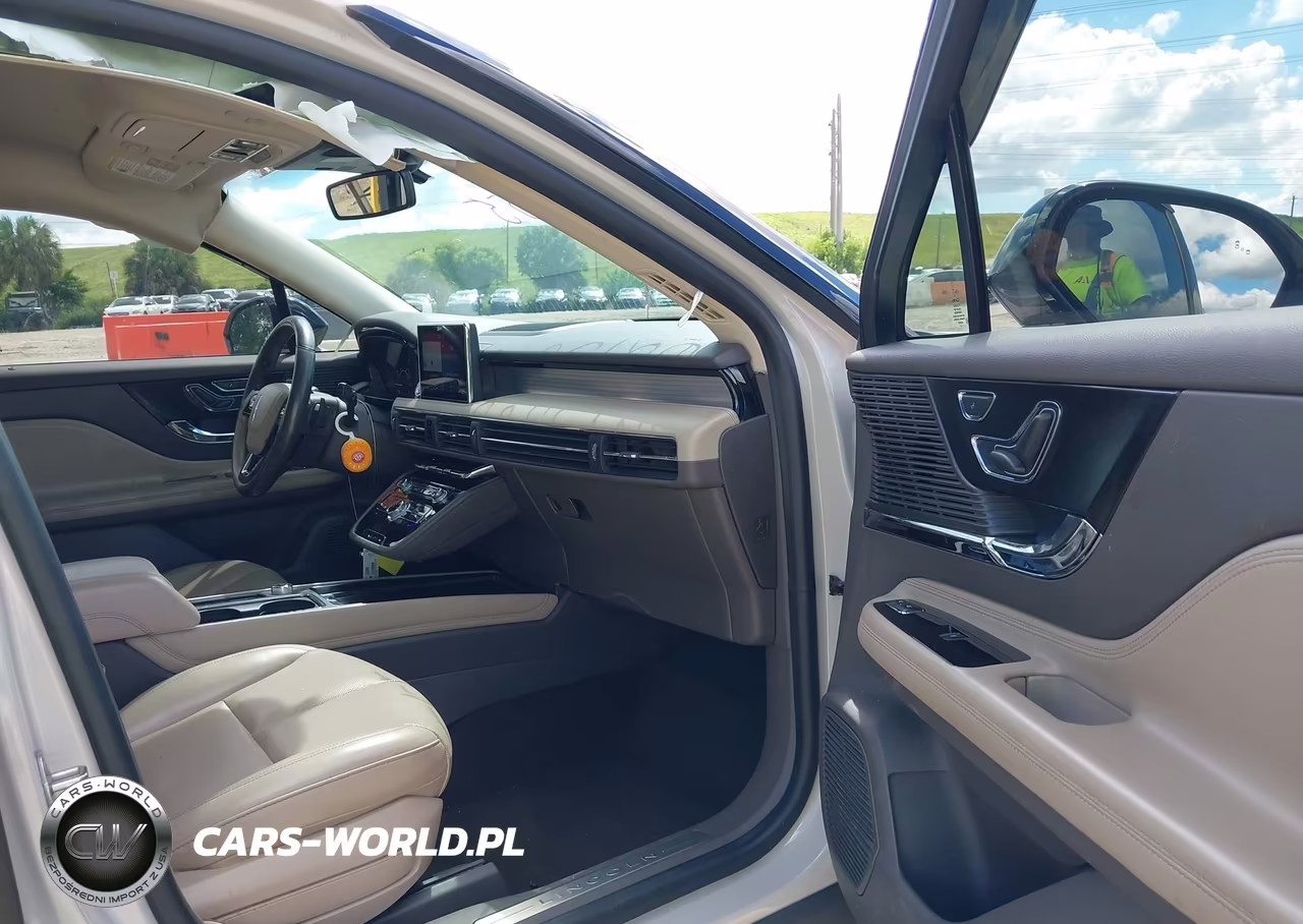 2020 Lincoln Corsair Standard VIN:5LMCJ1C95LUL03999 - 5