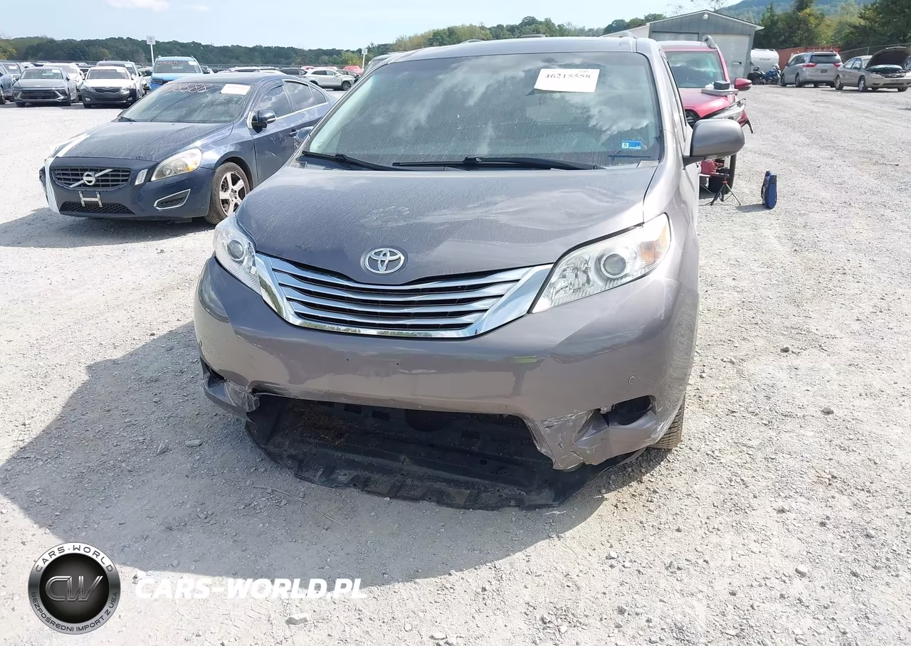 2011 Toyota Sienna Limited V6 VIN:5TDYK3DC6BS083906 - 6