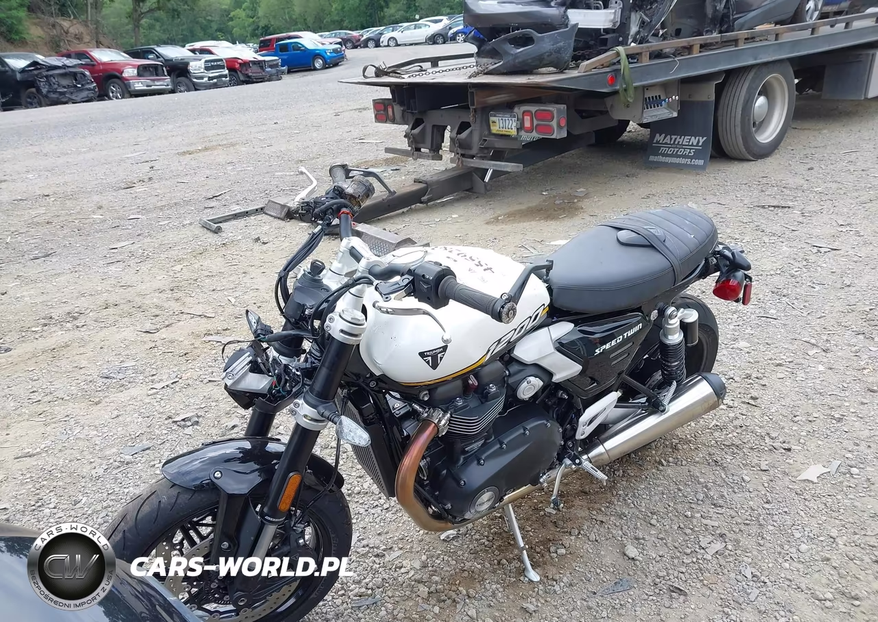 2025 Triumph Motorcycle Speed Twin 1200-1200 Rs VIN:SMTDD0H24STCG2066 - 2