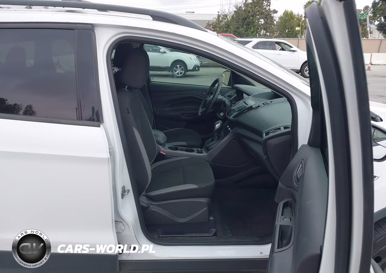 2013 Ford Escape S VIN:1FMCU0F72DUB71672 - 5