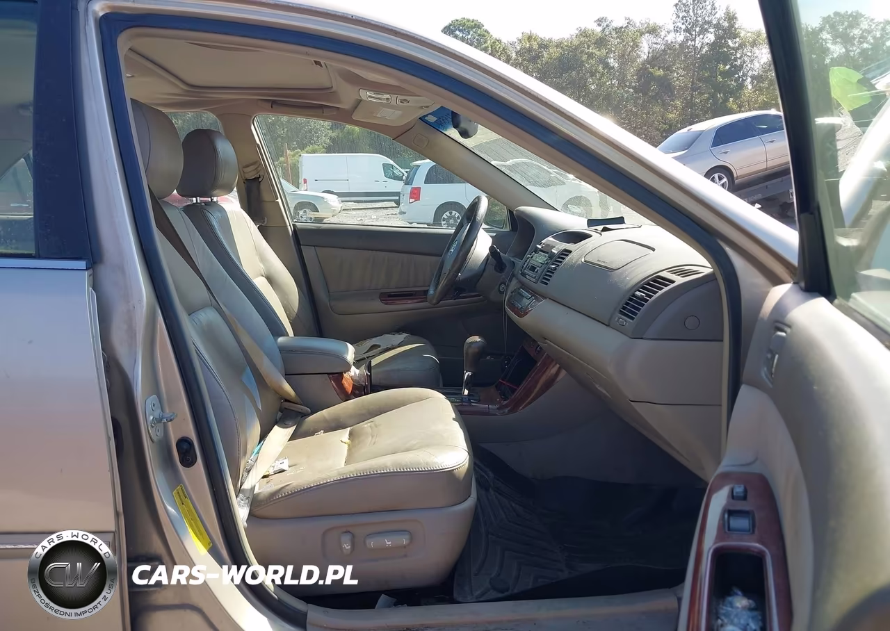 2005 Toyota Camry Xle VIN:4T1BE30K25U401199 - 5
