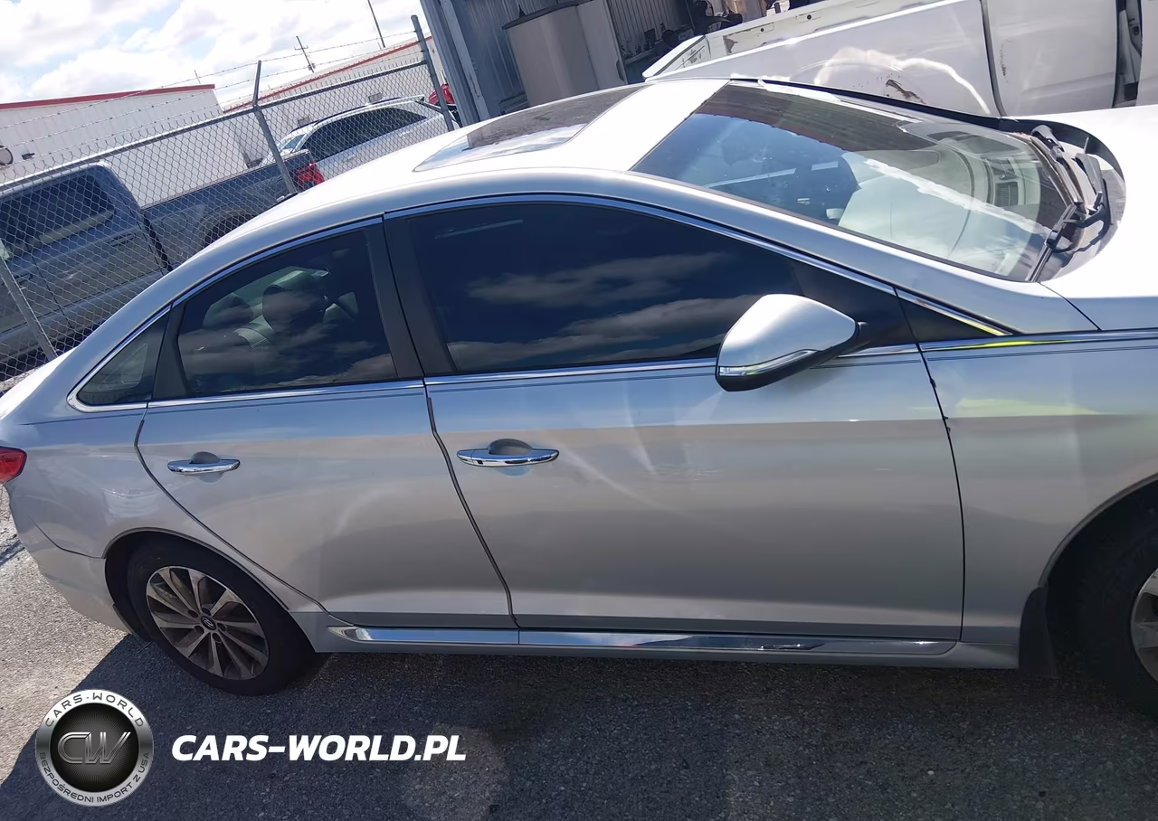 2016 Hyundai Sonata Sport VIN:5NPE34AF7GH432346 - 13