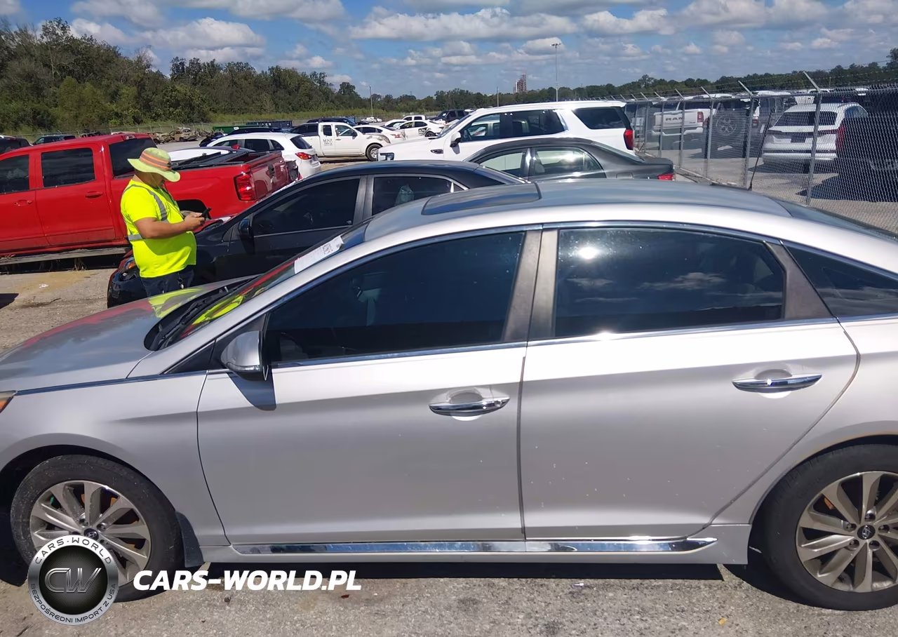 2016 Hyundai Sonata Sport VIN:5NPE34AF7GH432346 - 14