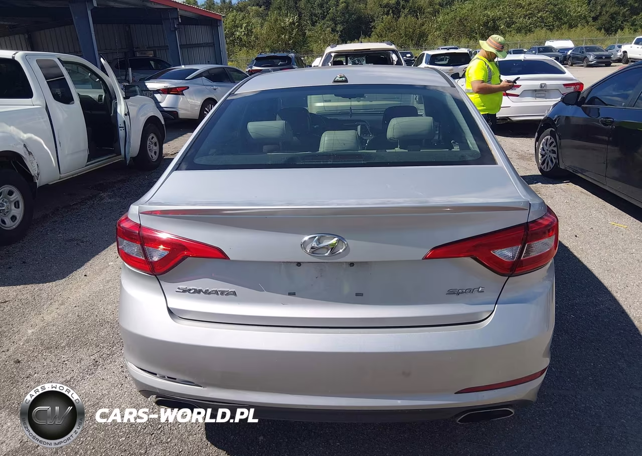 2016 Hyundai Sonata Sport VIN:5NPE34AF7GH432346 - 16