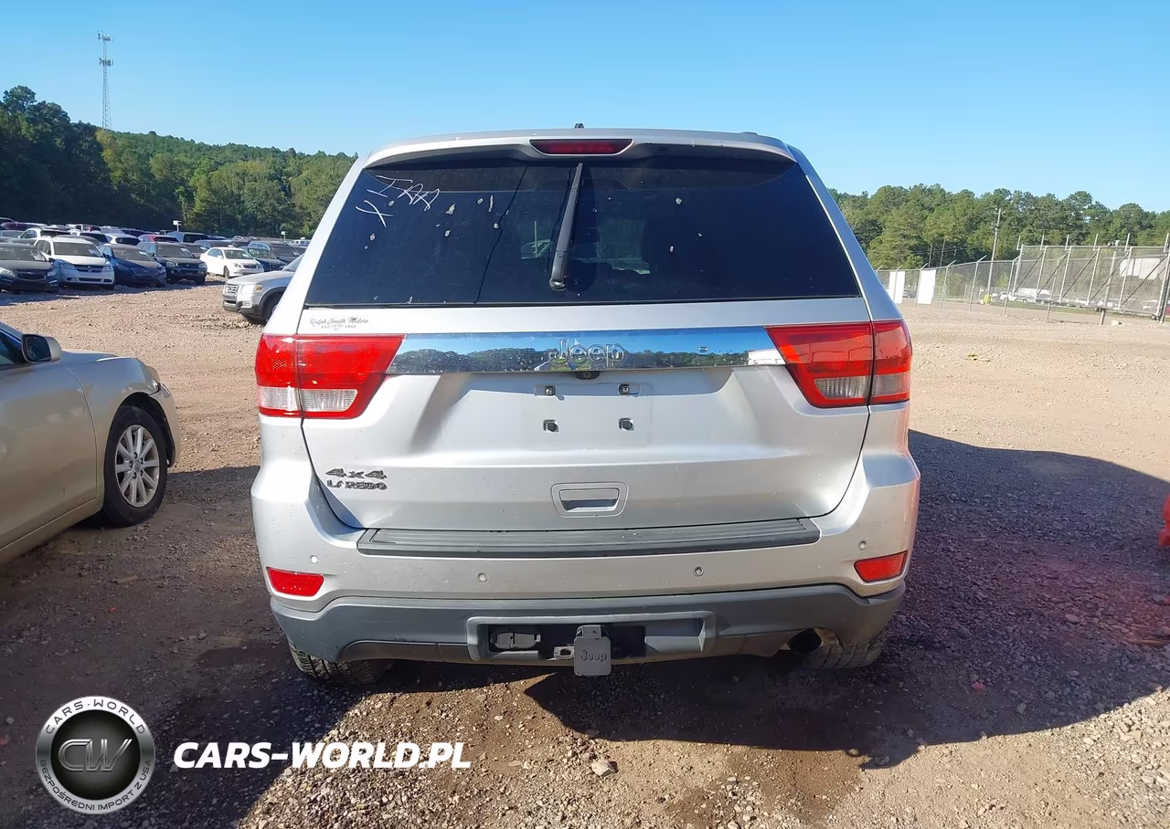 2011 Jeep Grand Cherokee Laredo VIN:1J4RR4GG4BC510256 - 16