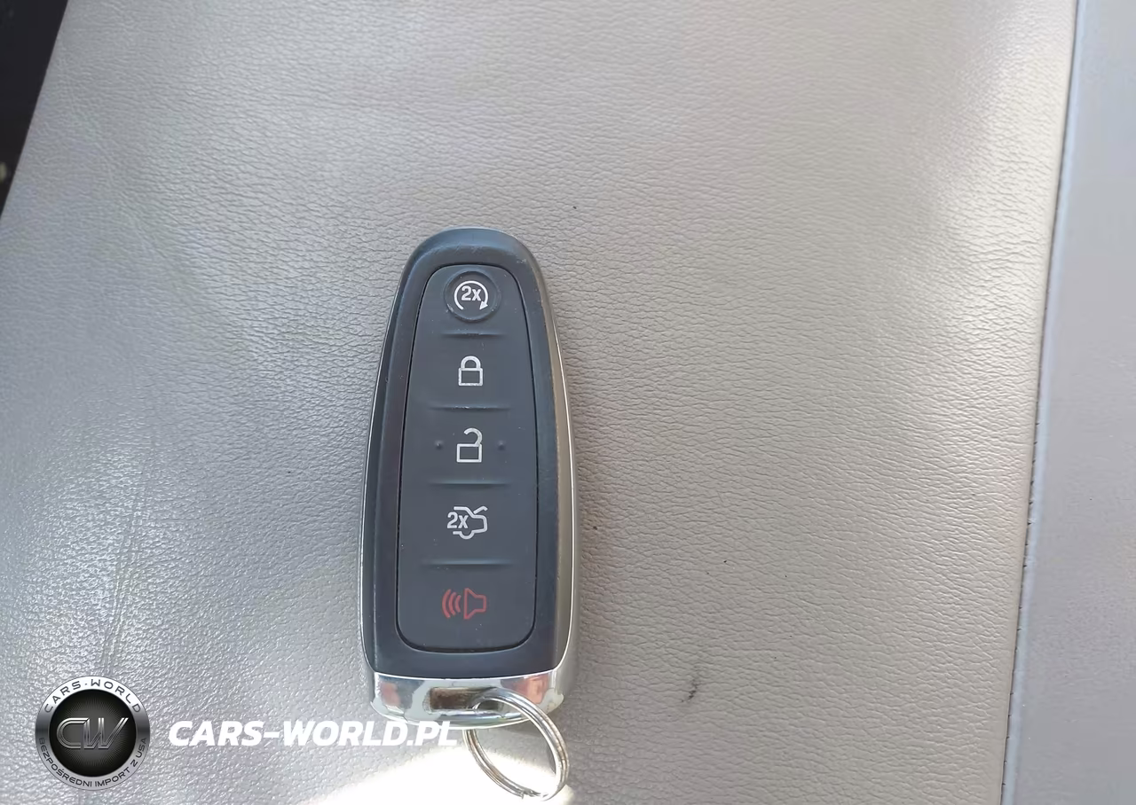 2017 Ford Escape Titanium VIN:1FMCU0JD5HUC20074 - 11