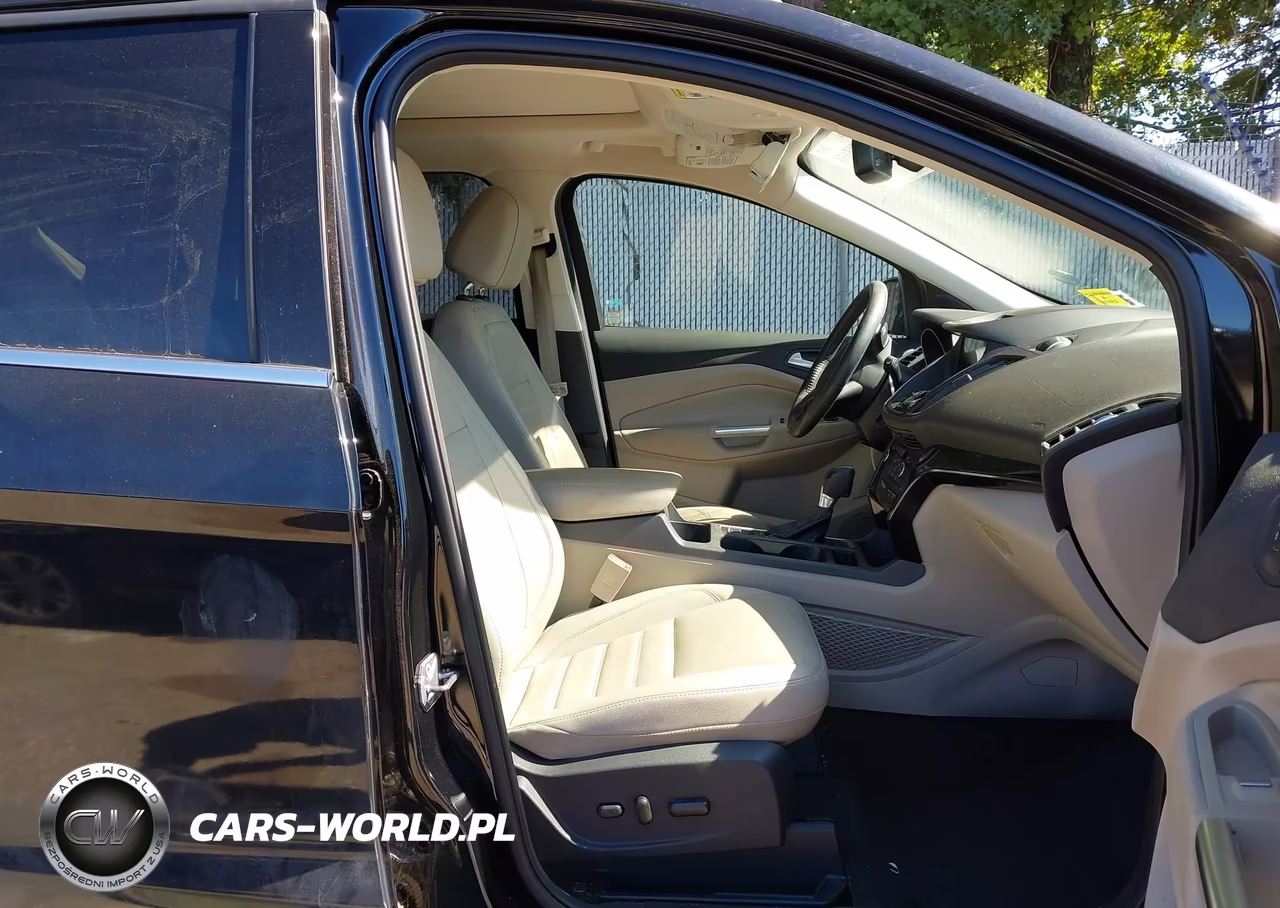 2017 Ford Escape Titanium VIN:1FMCU0JD5HUC20074 - 5