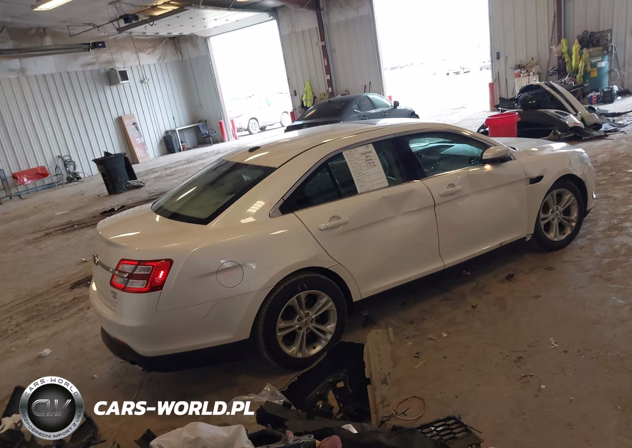 2013 Ford Taurus Sel VIN:1FAHP2H83DG179643 - 4