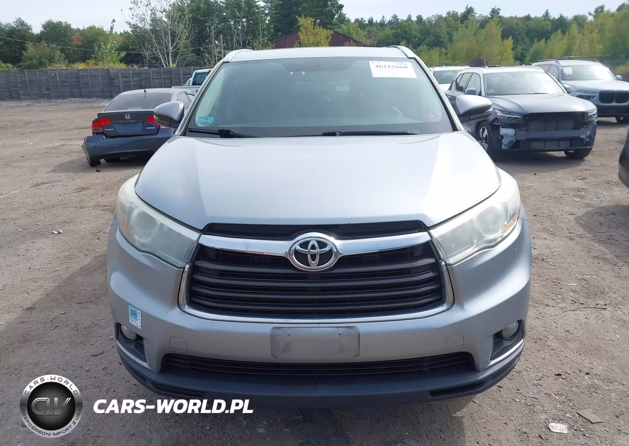 2015 Toyota Highlander Xle V6 VIN:5TDJKRFH4FS199835 - 12