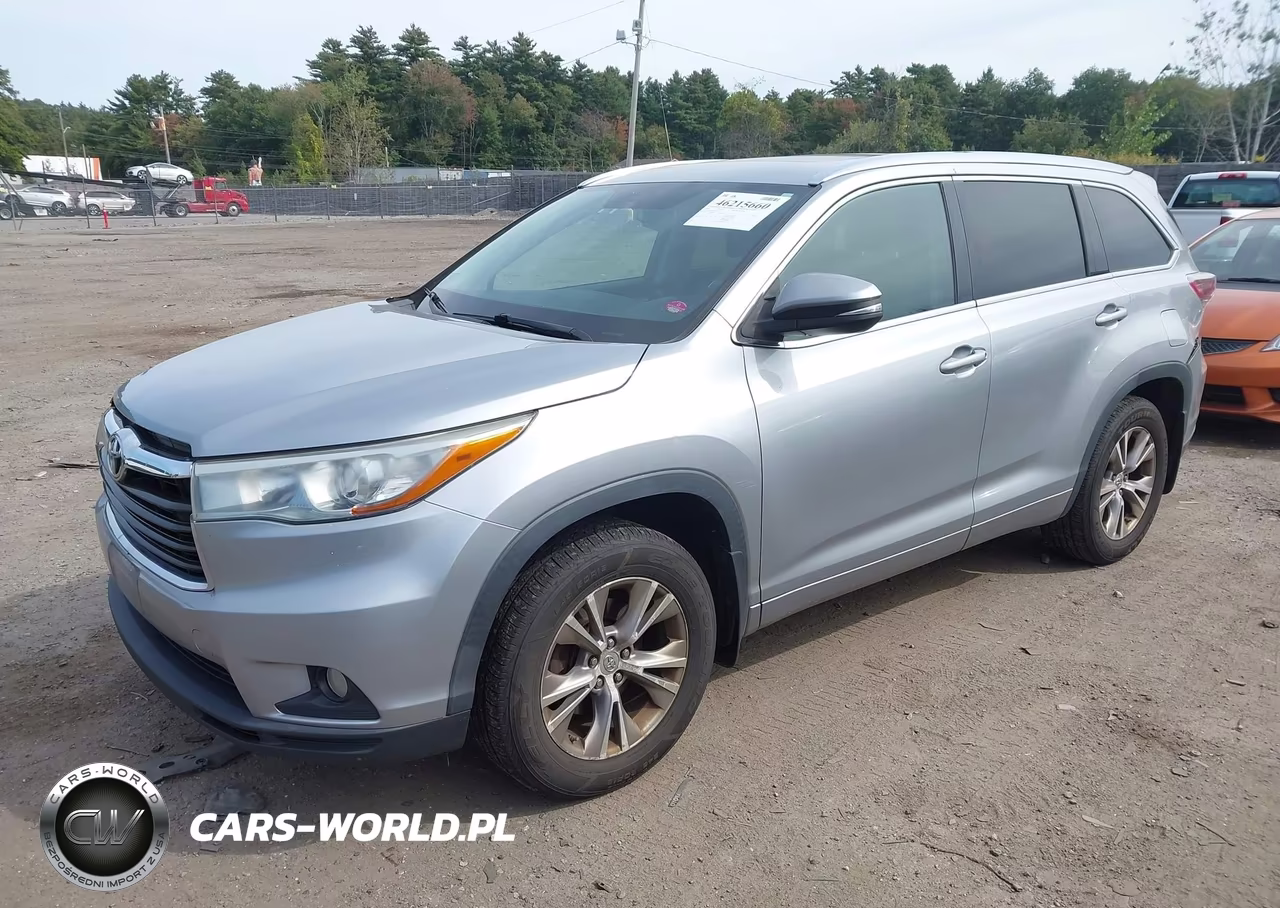 2015 Toyota Highlander Xle V6 VIN:5TDJKRFH4FS199835 - 2