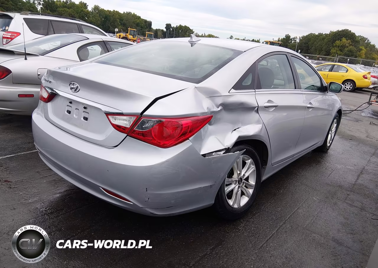 2013 Hyundai Sonata Gls VIN:5NPEB4AC3DH677472 - 4